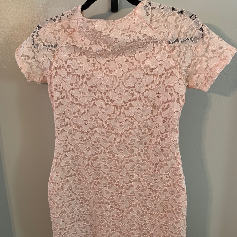 🌸🤰🏻PinkBlush Maternity Lace Tunic - Picture 4 of 7